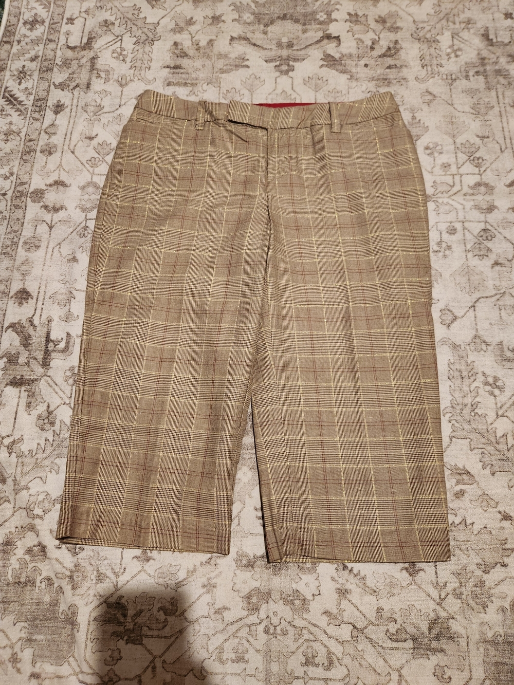 GAP Men's Plaid Flat-Front Shorts in Tan with Subtle Yellow Windowpane